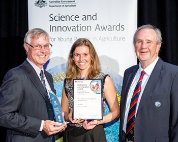 Photo of frdc executive director Patrick Hone with Emma wilkie, 2015 Science and Innovation award recipient, and frdc chair Harry woods