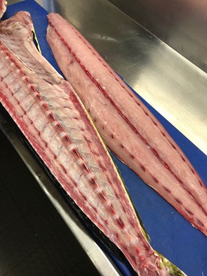Photo of fish being dry-filleted