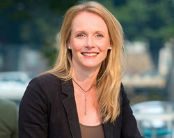 Photo of Minister Sarah Courtney