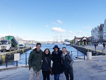 Photo of tour group in Bergen harbour, Norway