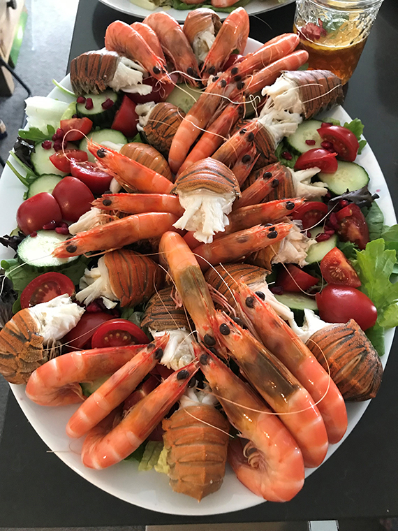 Photo of fresh platter of seafood